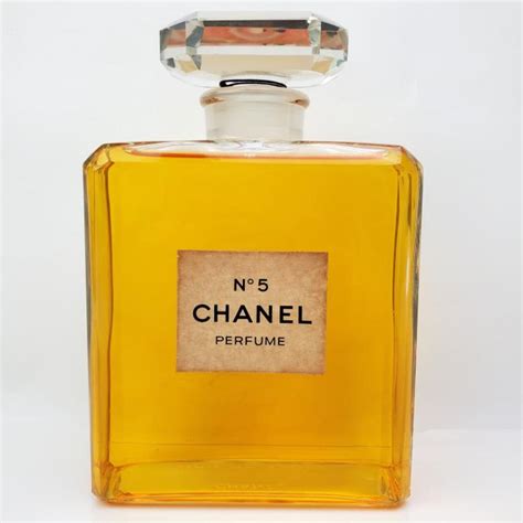 chanel no 5 large display bottle|vintage chanel no 5 bottle.